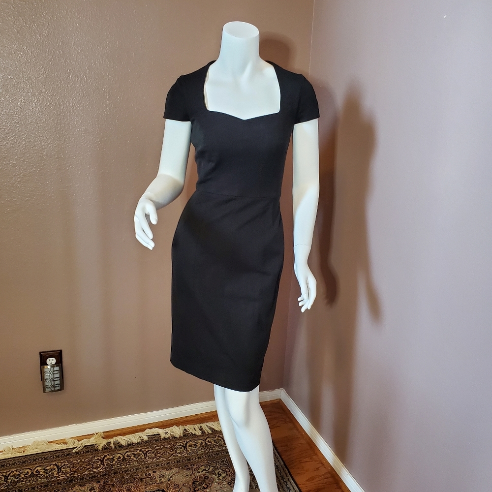 BANANA REPUBLIC black wiggle dress size 0